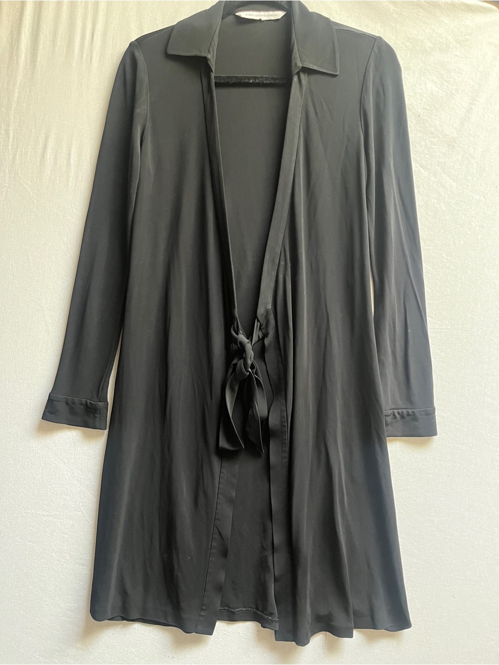 Diane Von Furstenberg Black Rayon Wrap Robe Sz S